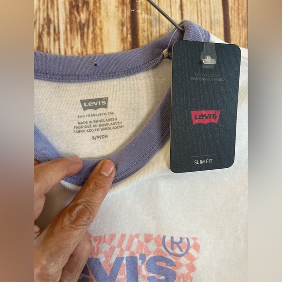 Levi's Women's Graphic Ringer Crop Mini Tee Harper Geo Batwing Bright White S - Picture 4 of 6